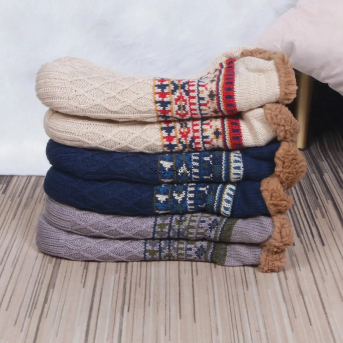Chaussettes de sol antidérapantes Super chaudes pour femmes et hommes, chaussettes de neige, tapis de sommeil, pantoufles, bottes en velours, vêtements de maison