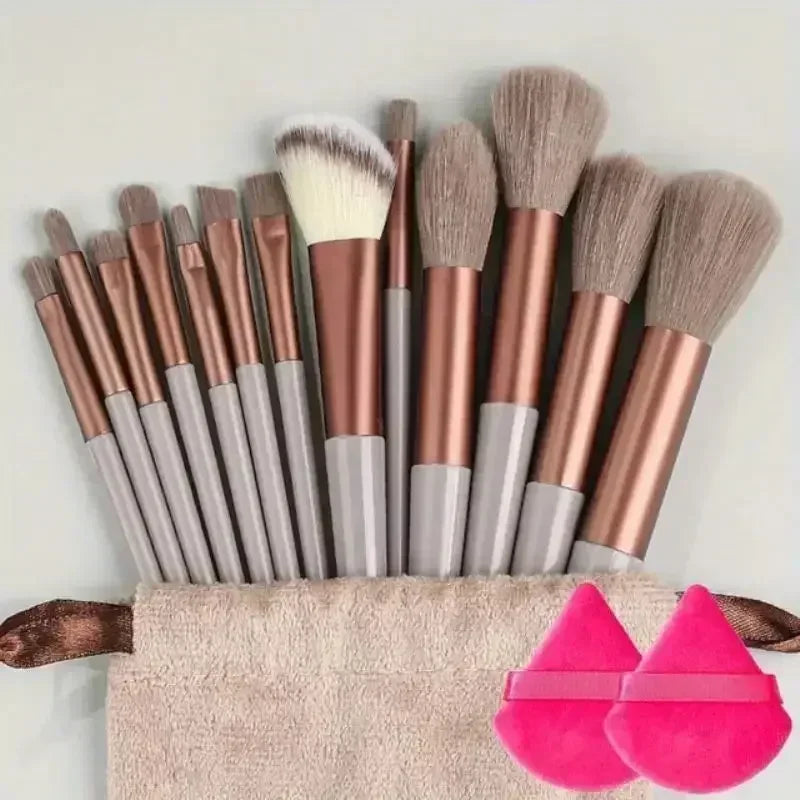Ensemble de Pinceaux de Maquillage Professionnel – Kabuki, Fond de Teint, Fard à Paupières
