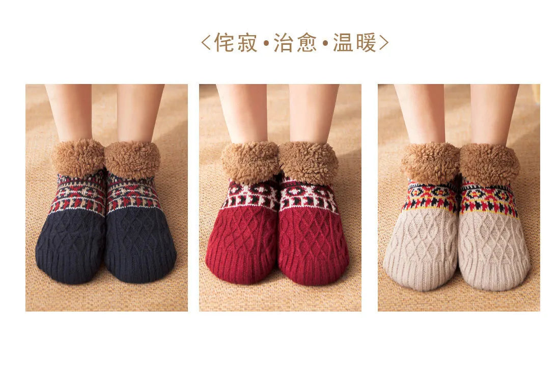 Chaussettes de sol antidérapantes Super chaudes pour femmes et hommes, chaussettes de neige, tapis de sommeil, pantoufles, bottes en velours, vêtements de maison