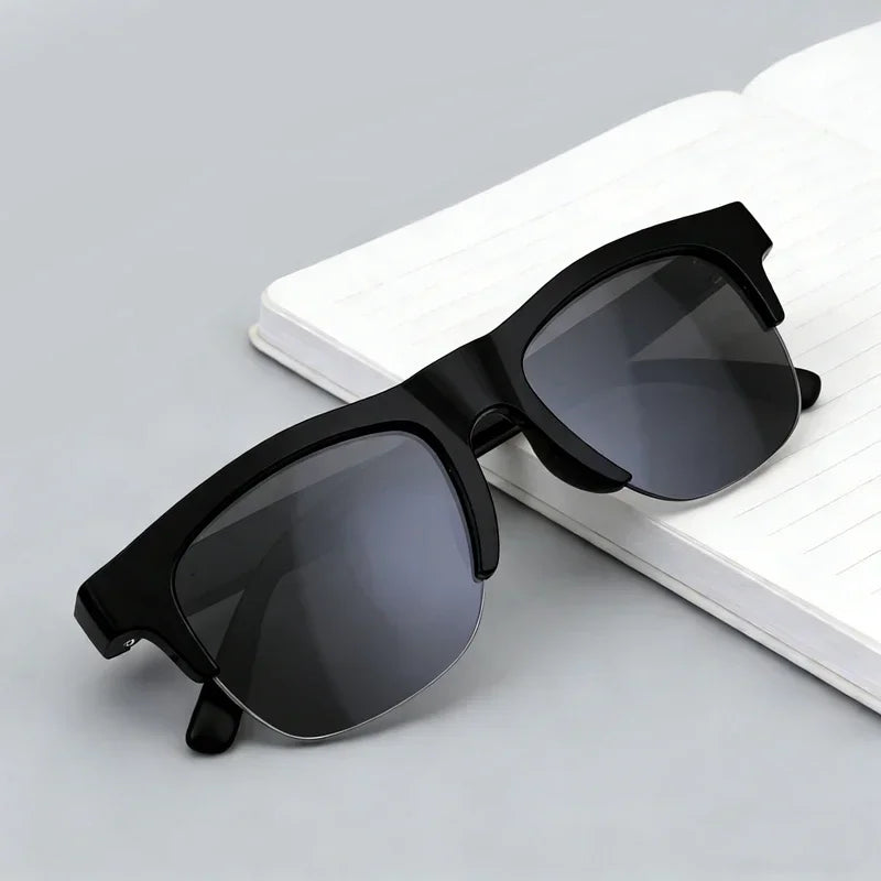Lunettes Intelligentes Lenovo avec Assistant Vocal, Contrôle Tactile Musical, Appel Bluetooth, Lunettes de Soleil Tendance pour Sports de Plein Air Hommes et Femmes, Nouveauté 2026