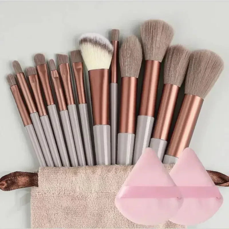 Ensemble de Pinceaux de Maquillage Professionnel – Kabuki, Fond de Teint, Fard à Paupières