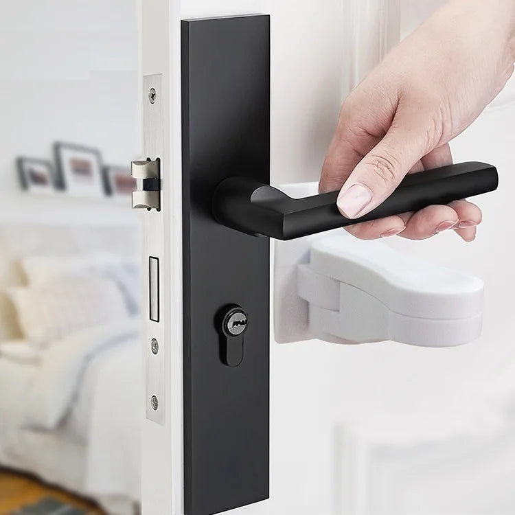 Verrou de sécurité bébé pour poignée de porte – Rotation 180°, adhésif, multifonction