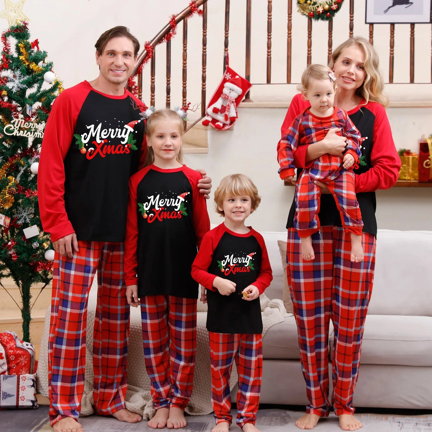 Noël famille correspondant tenues maman papa enfants 2 pièces pyjamas ensemble bébé barboteuses décontracté vêtements de nuit amples noël famille Look pyjamas