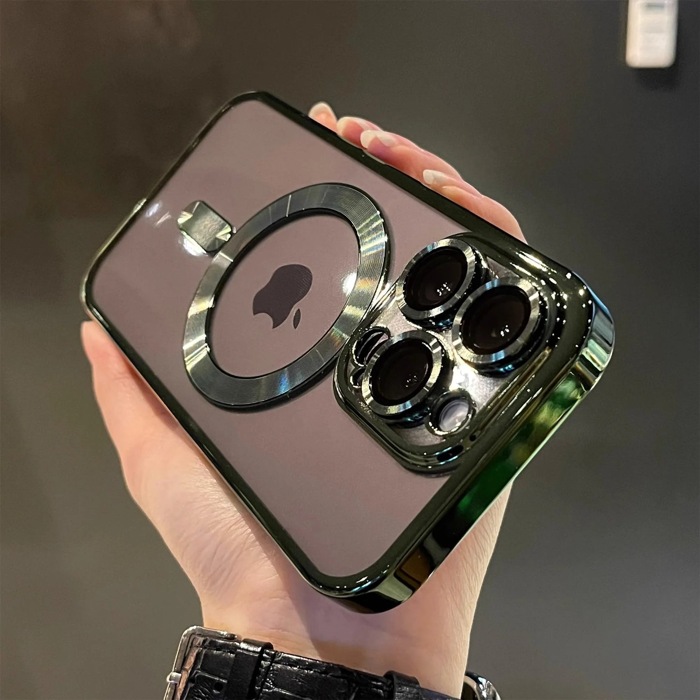 Coque magnétique transparente compatible MagSafe – iPhone 11 au 17 / Pro Max / Air / Plus (anti-chocs)