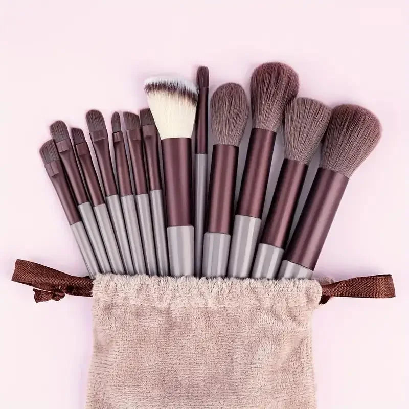 Ensemble de Pinceaux de Maquillage Professionnel – Kabuki, Fond de Teint, Fard à Paupières